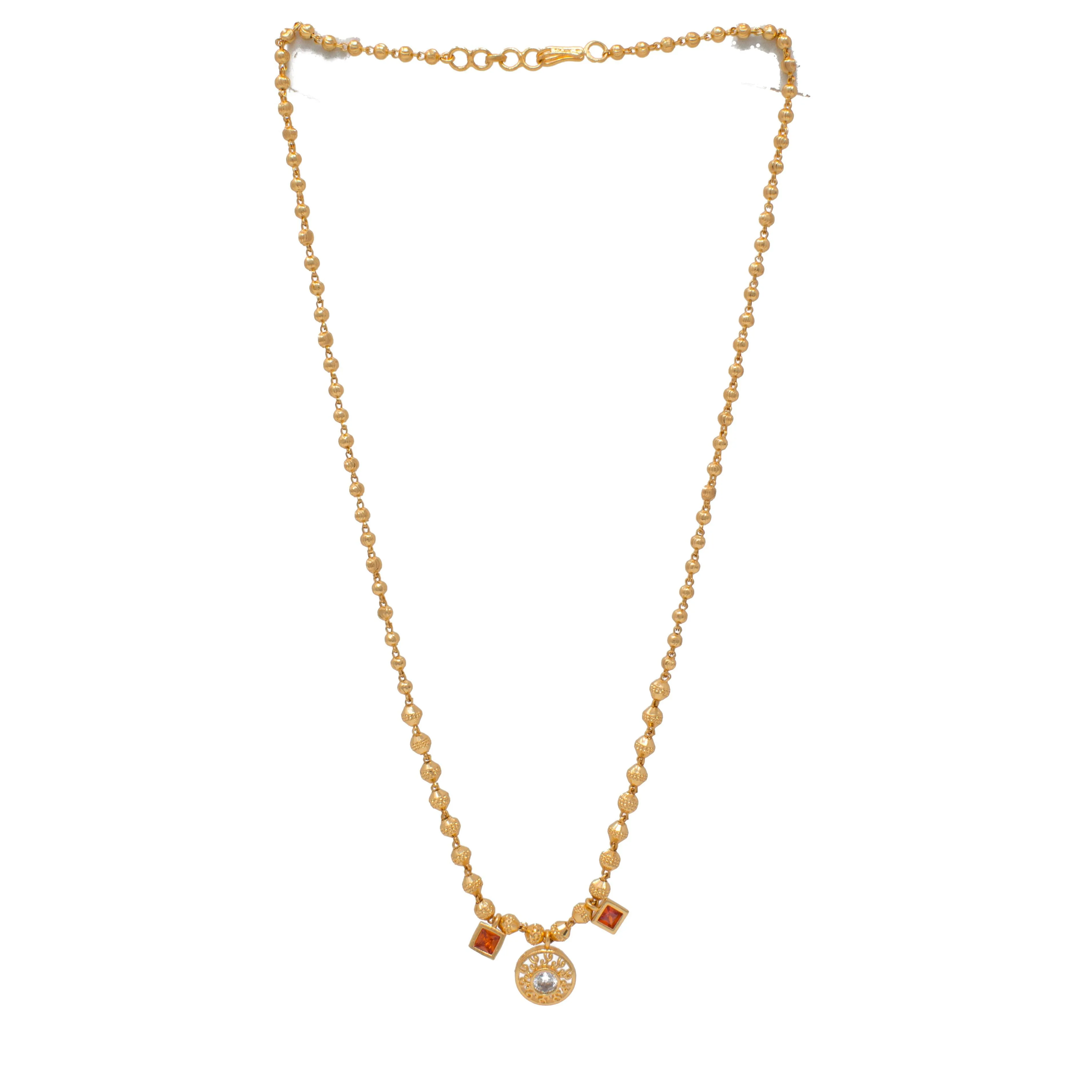 Gilded Kanthi: Traditional Opulence